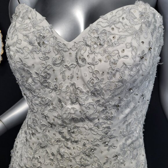 NWT~$1599~DA VINCI~SZ 6~IVORY STRAPLESS EMBELLISHED BALL GOWN WEDDING DRESS - Picture 3 of 16